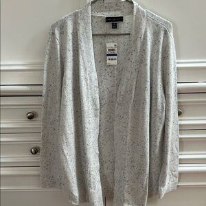 NWT Karen Scott Speckled Light Gray Cardigan